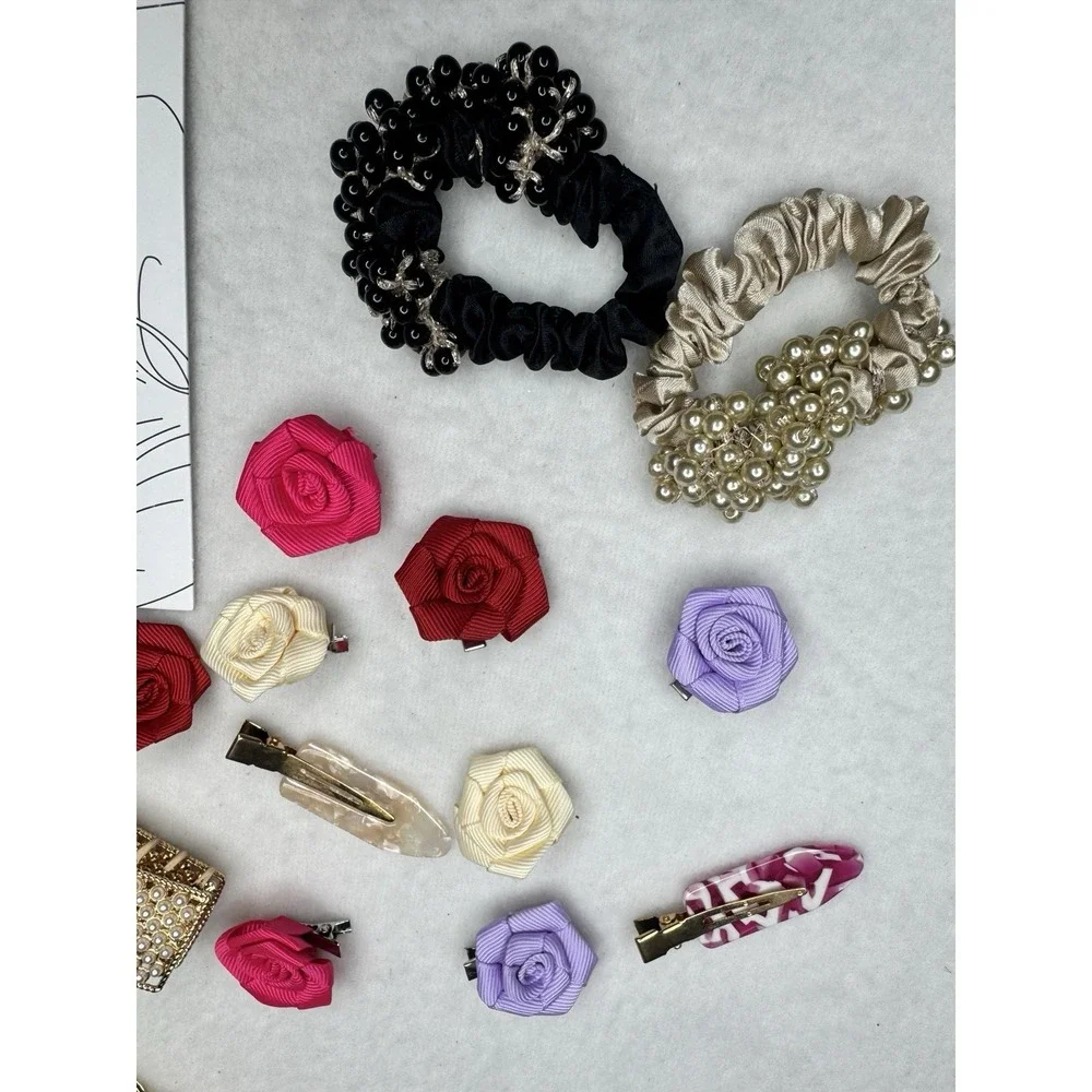 28 Hair Accessories Lot Clips‎ Scrunchies Barrettes Flowers Capelli New York